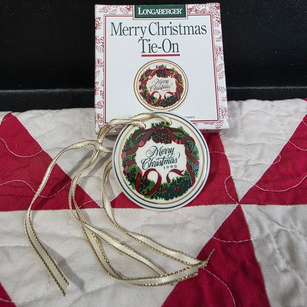 Longaberger Merry Christmas Tie-On 1996 Pottery Basket Accessory 31704